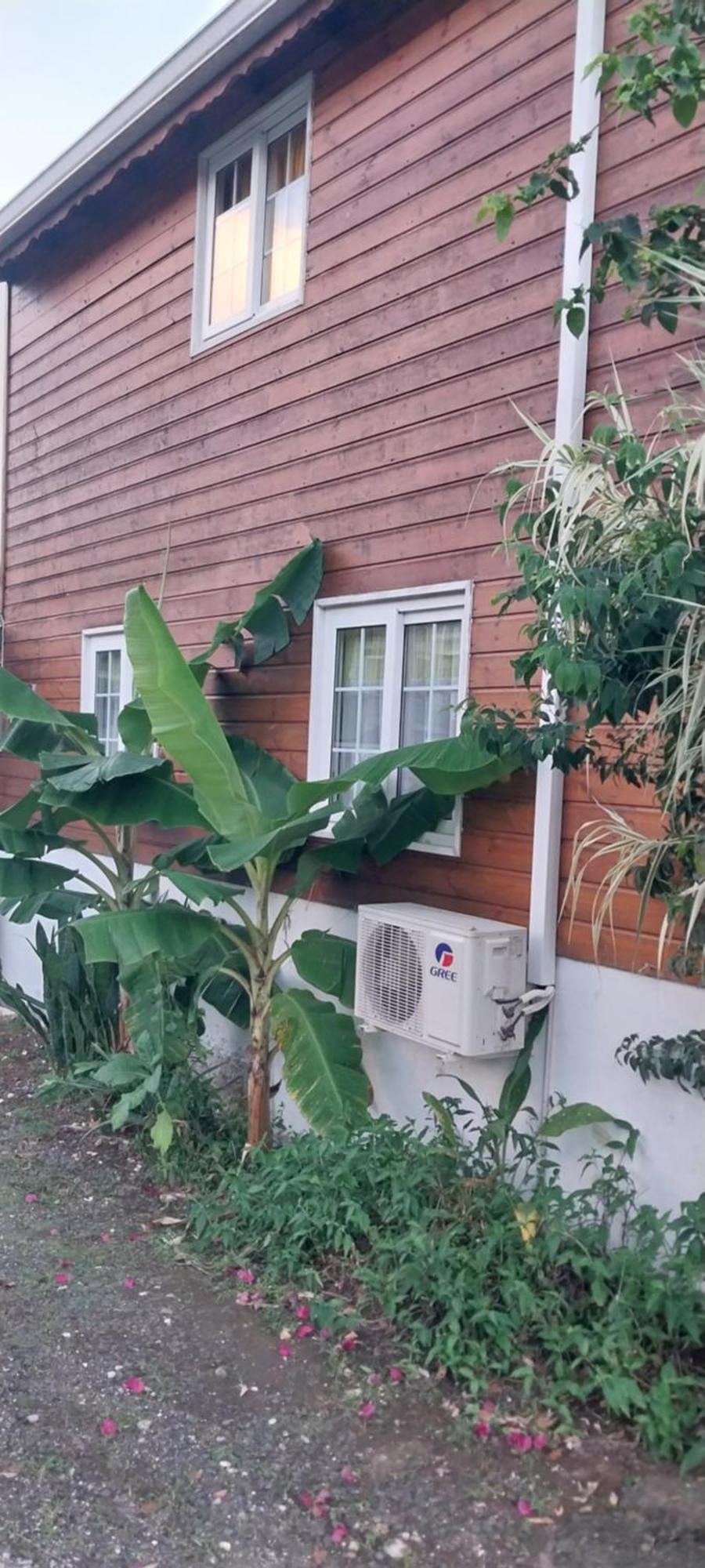 Le Cosy Bungalow De Lili / 5Min De L'Aeroport Les Abymes Luaran gambar